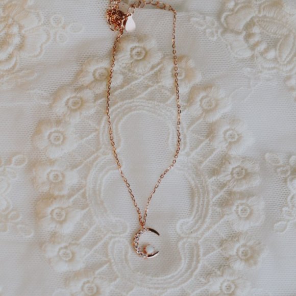 Rose Gold Vermeil Crescent Moon Magic Necklace Moonstone Gemstone Chain Necklace - Picture 2 of 8